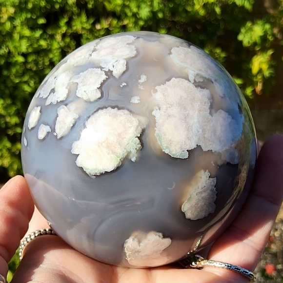 Large & Heavily Blooming Moody Flower Agate Sphere - Picture 7 of 16